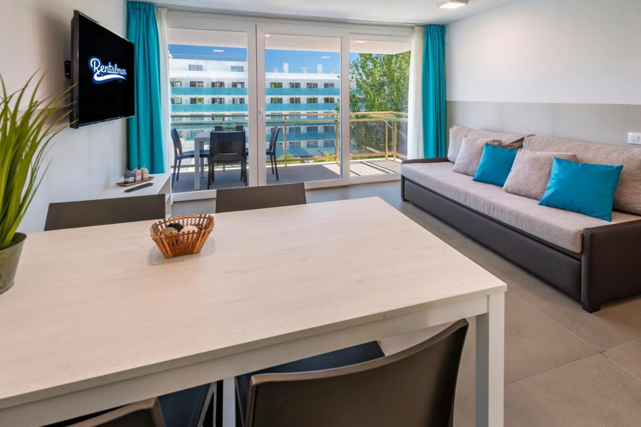 Rentalmar Salou Playa Family Suites & Pool Bagian luar foto