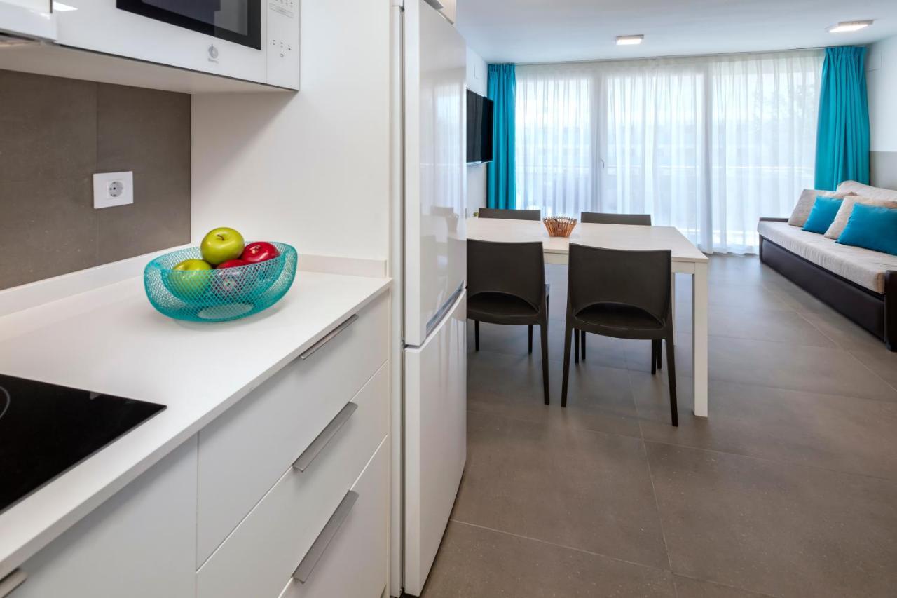 Rentalmar Salou Playa Family Suites & Pool Bagian luar foto